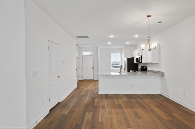 Photo - Large 3 story townhome near beach with community POOL and GYM!