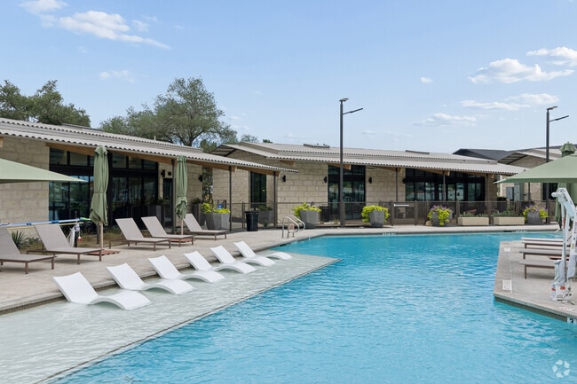 Clubhouse Pool
