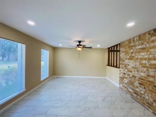 Photo - 14815 Earlswood Dr