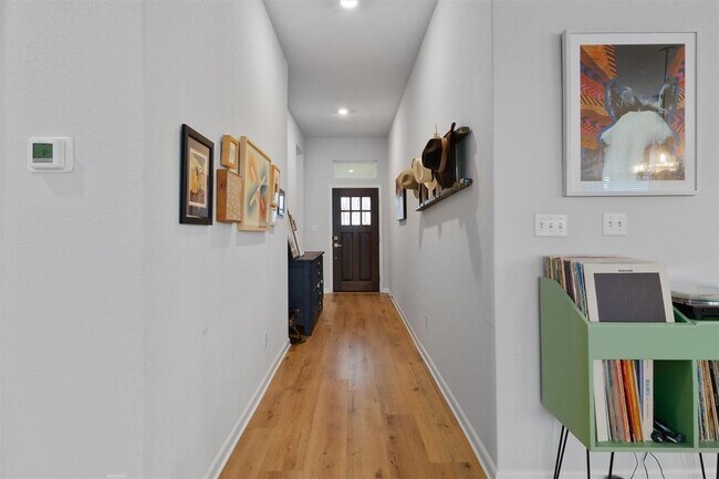 Photo - 114 Patrick Herndon Dr