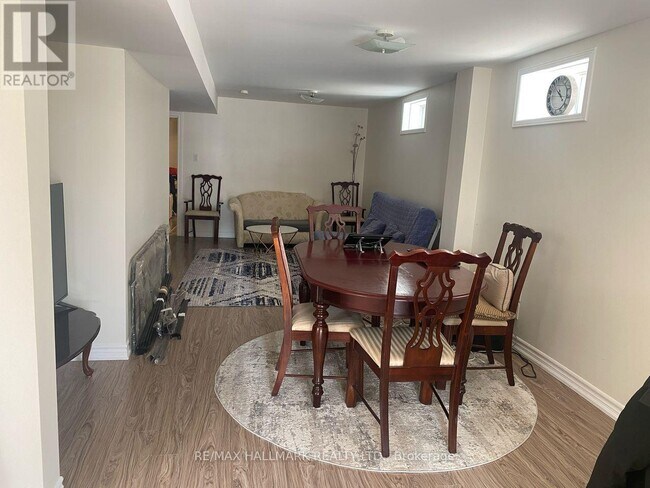 Photo - 15 Bingham St