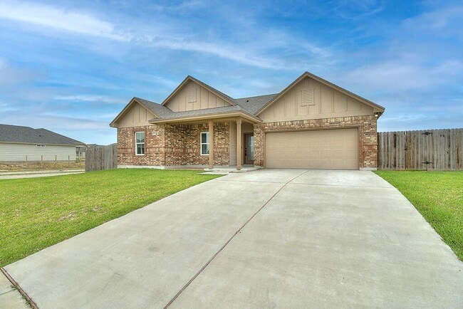 Building Photo - 3502 De Zavala St