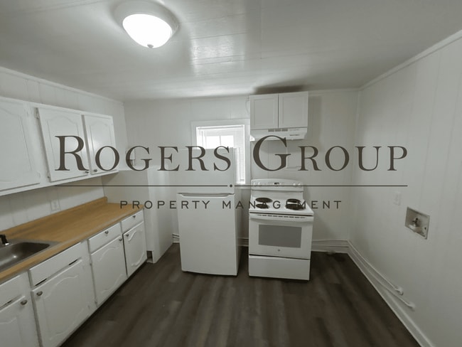 Photo - 710 Gordon St