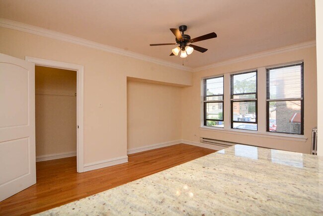 Photo - 4619 N Paulina St Unit 902