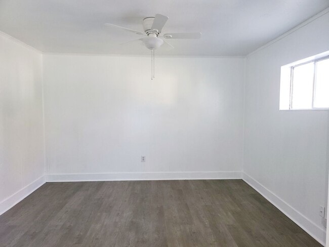 Photo - Beautiful 4 bedroom home AVAILABLE NOW!
