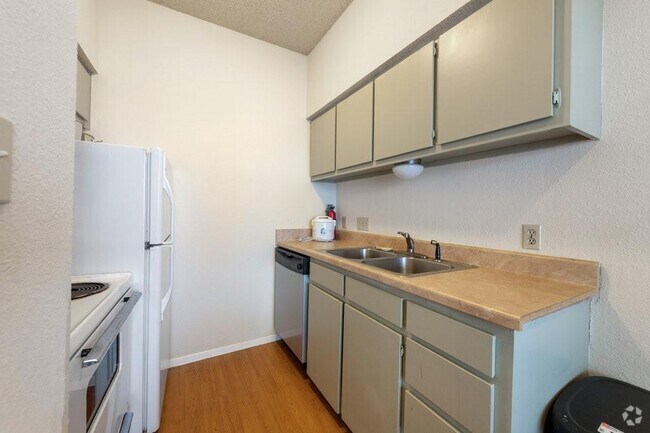 Building Photo - 2604 Salado St Unit 202 Rental