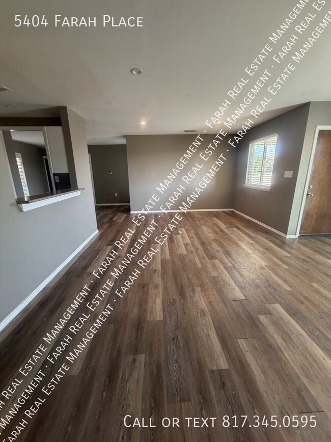 5404 Farah Pl