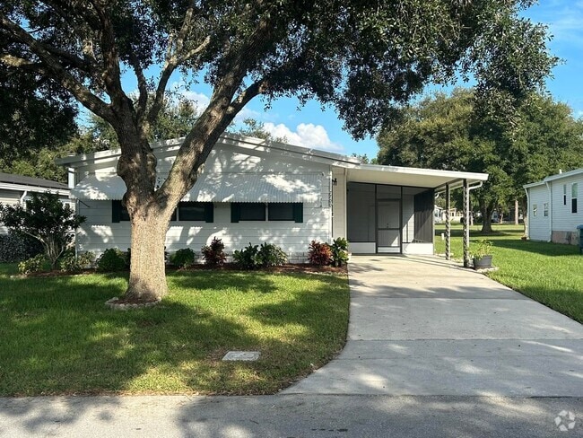 Building Photo - 7700 Dinsmore St Rental