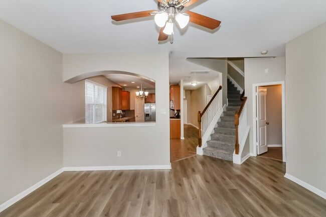 Photo - 6015 Starbrook Creek Dr