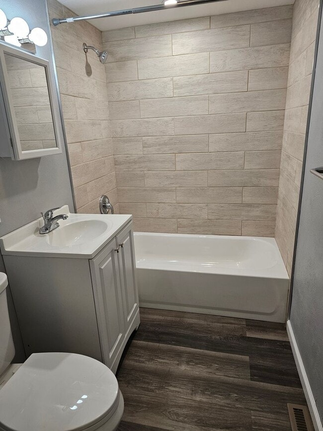 Photo - Sandridge Road Duplex Unit 122 Sandridge