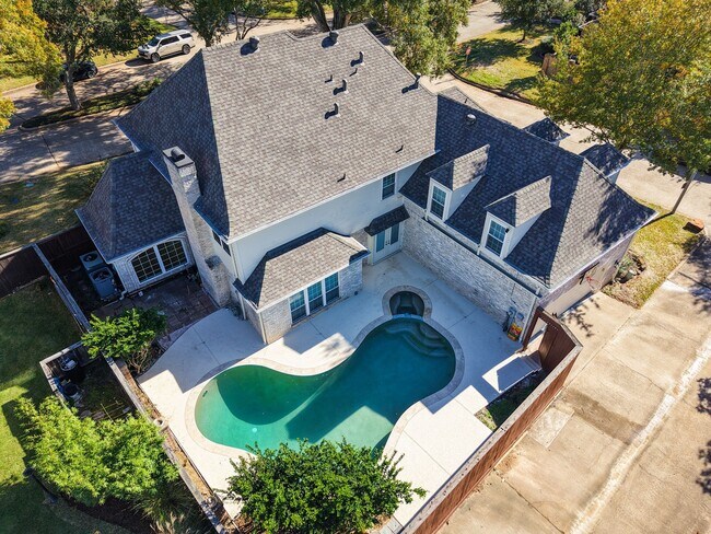 Photo - 722 Crossroads Dr