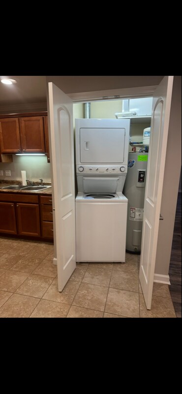 Photo - 1611 S Main St Unit 4