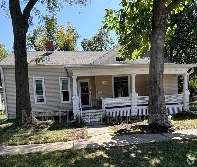 Building Photo - 1702 S 11th St Rental