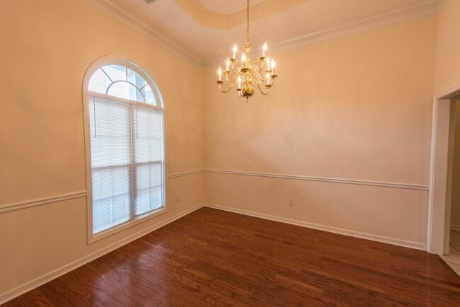 Photo - 894 Tulane Rd