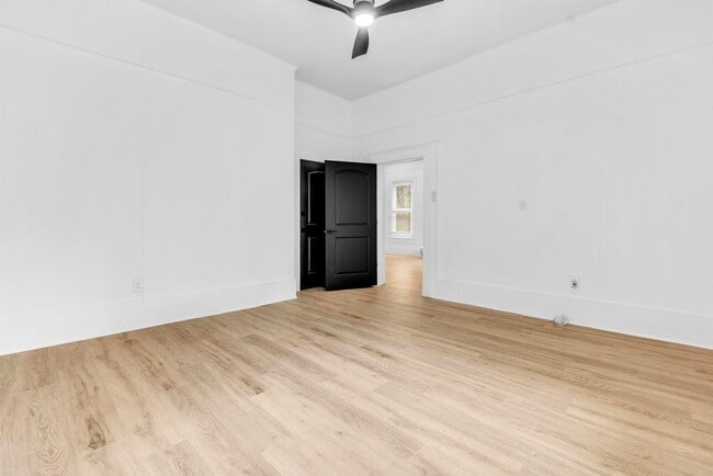 Photo - 1721 Nelson Ave