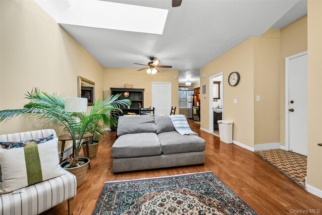 Photo - 611 Linwood St Unit 2nd Fl