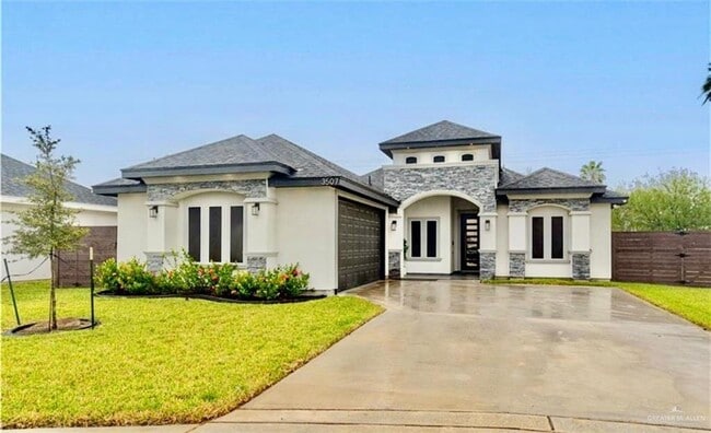 Building Photo - 17 S Elevation Dr