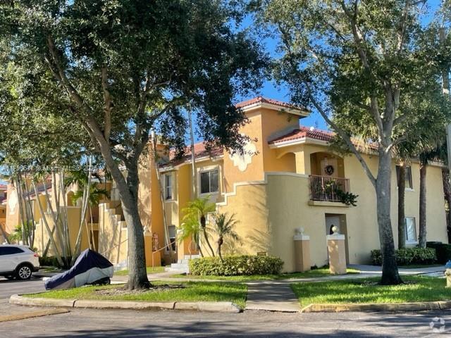Building Photo - 650 NW 78th Ter Unit 104 Rental
