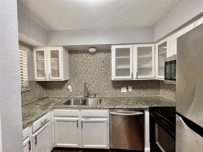 Photo - 2019 Place Rebecca Ln Unit G4