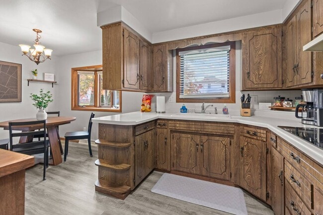 Photo - 1221 Kenwood St