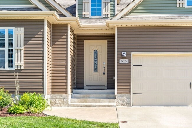 Photo - 515 Sourwood Dr