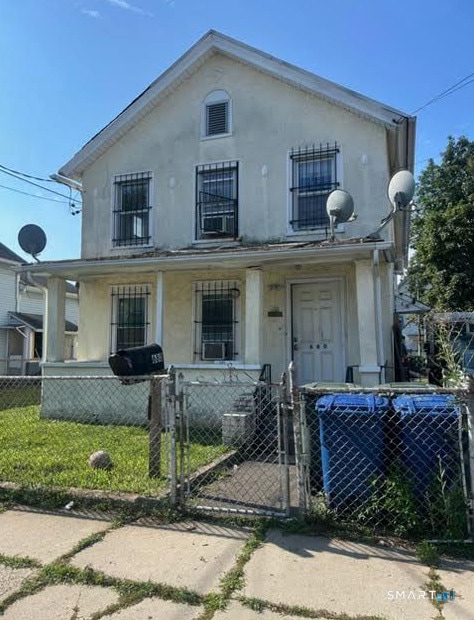 Building Photo - 680 Ogden St Unit 2