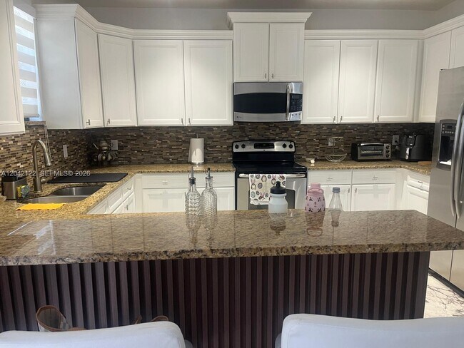 Photo - 8985 NW 98th Ave