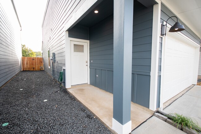 Photo - 10217 Berkeley Spgs Trl