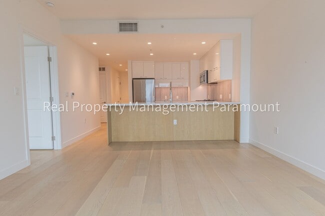 400 S Broadway Unit 1301