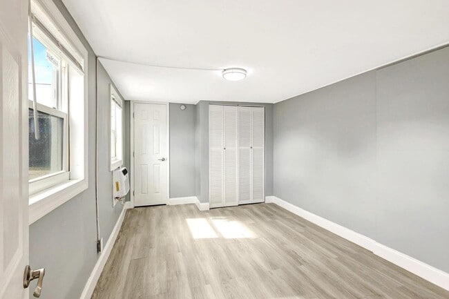 Photo - 448 Roseland Dr