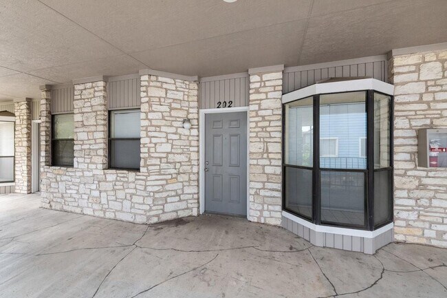 Photo - 2604 Salado St Unit 302