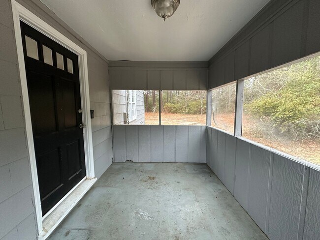 Photo - 2 Bedroom, 1 Bath home for Rent!!