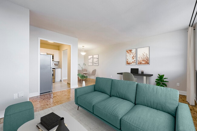 Photo - Upper Canada Court, West