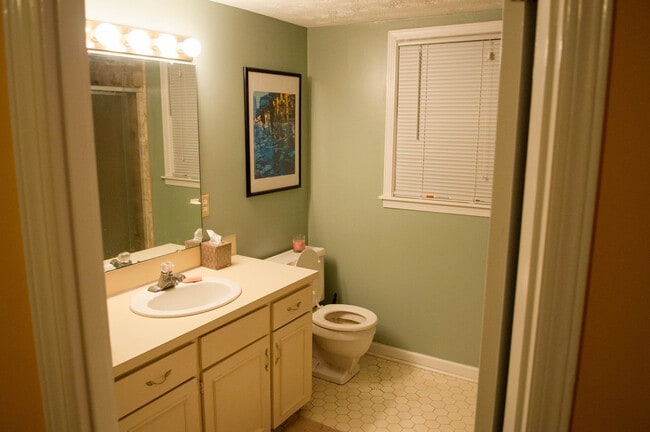 Photo - 4102 Landau Dr