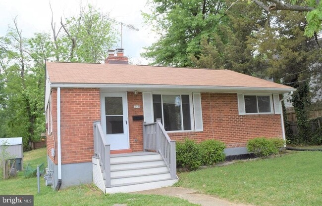 Photo - 146 S French St House