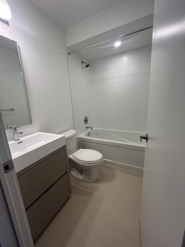 Photo - 80 Grn Gdns Blvd