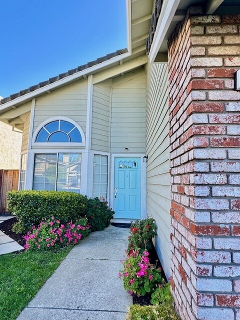 Photo - 1006 Larkwood Ct