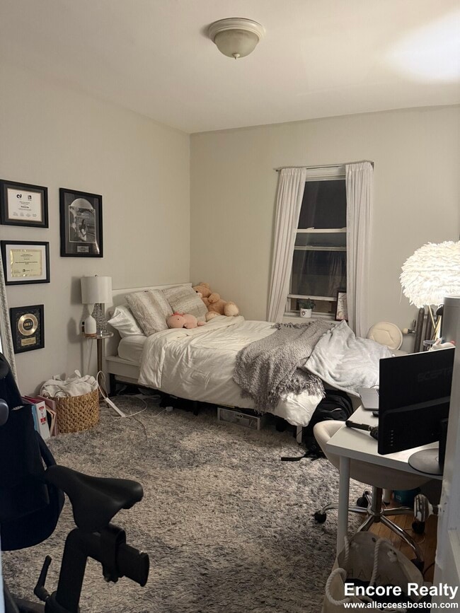 Photo - 38 Hemenway St Unit 28