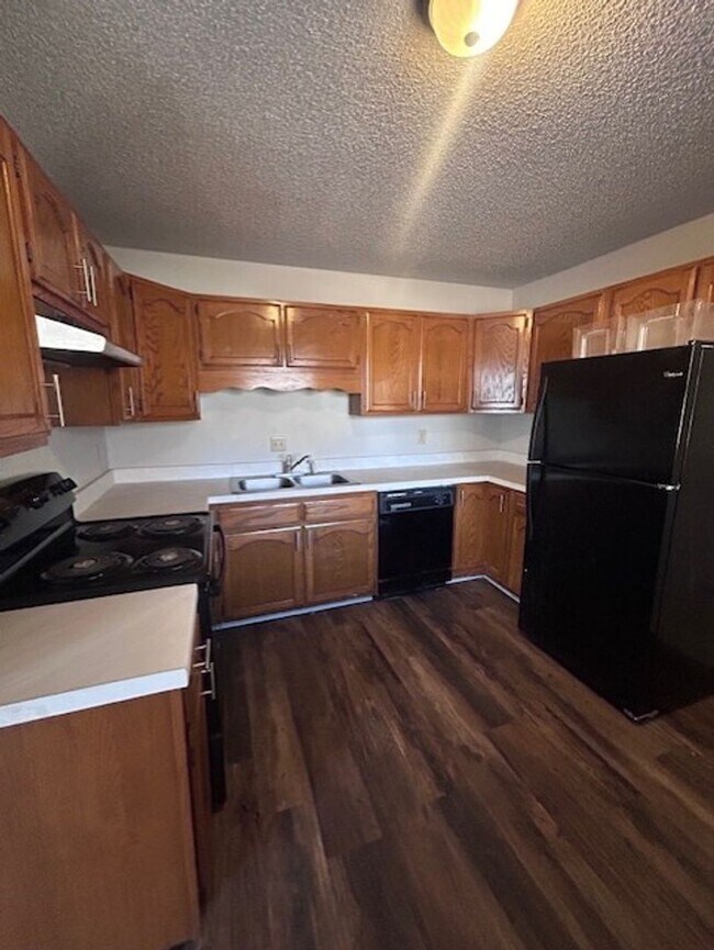 Photo - 2009 Westwood Dr