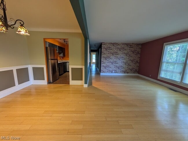 Building Photo - 25 Trenton Square Unit T-54