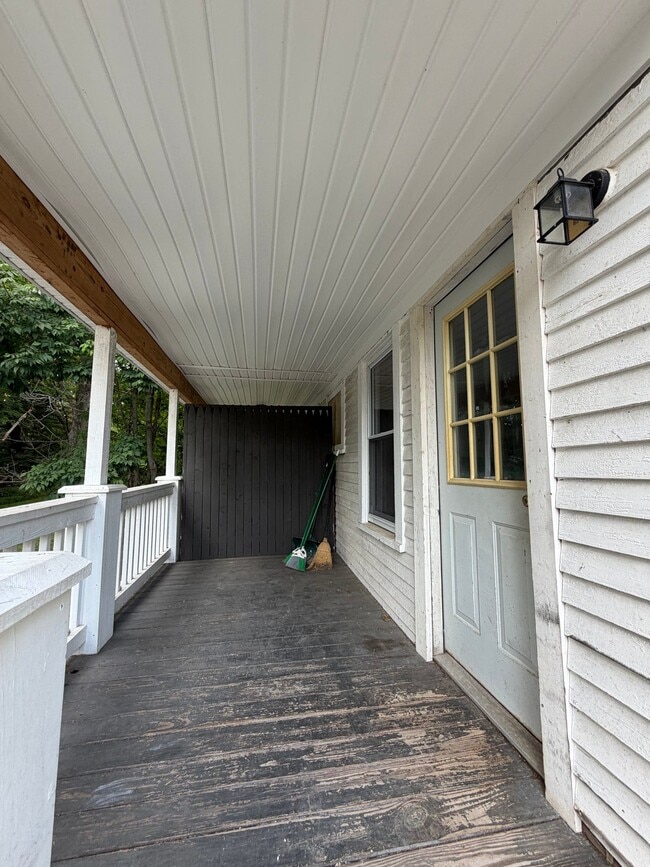 Photo - 11695 Peckham Ave
