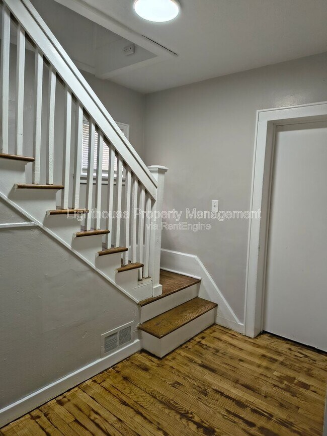 Photo - 3041 Lemuel St