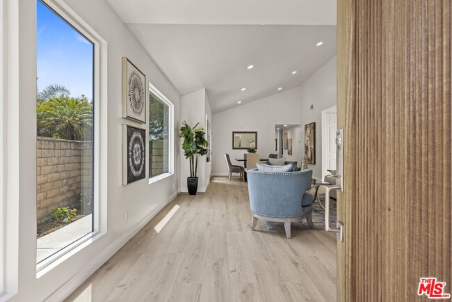 Photo - 13 Pepper Ct