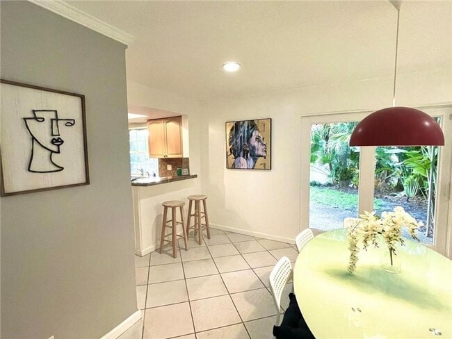 Photo - 619 Kensington Pl