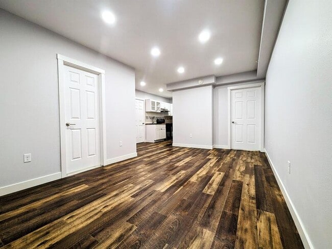 Photo - 413 Jefferson St