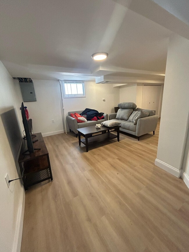 Building Photo - 6025 Fyler Ave Unit SI ID1505835P