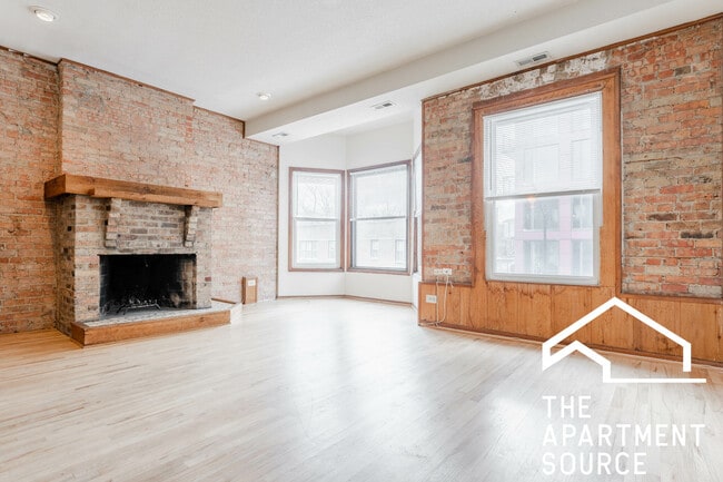 Building Photo - 2521 N Lincoln Ave Unit B3