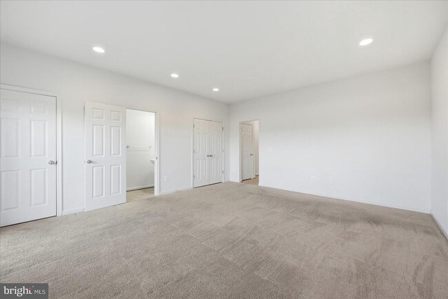 Photo - 117 Rotunda Dr