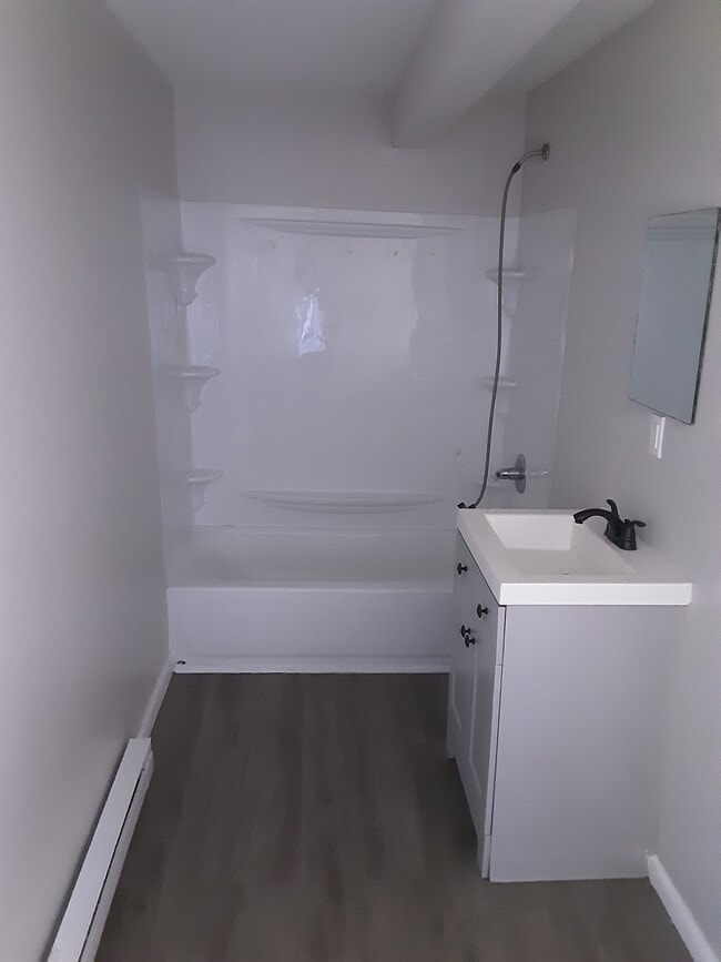 56 Warren St Unit 3
