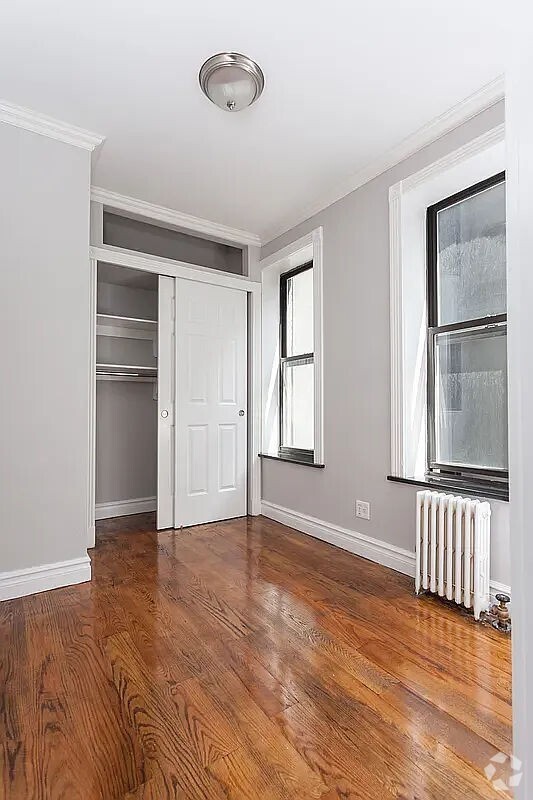 Building Photo - 221 Mott St Unit 2 Rental